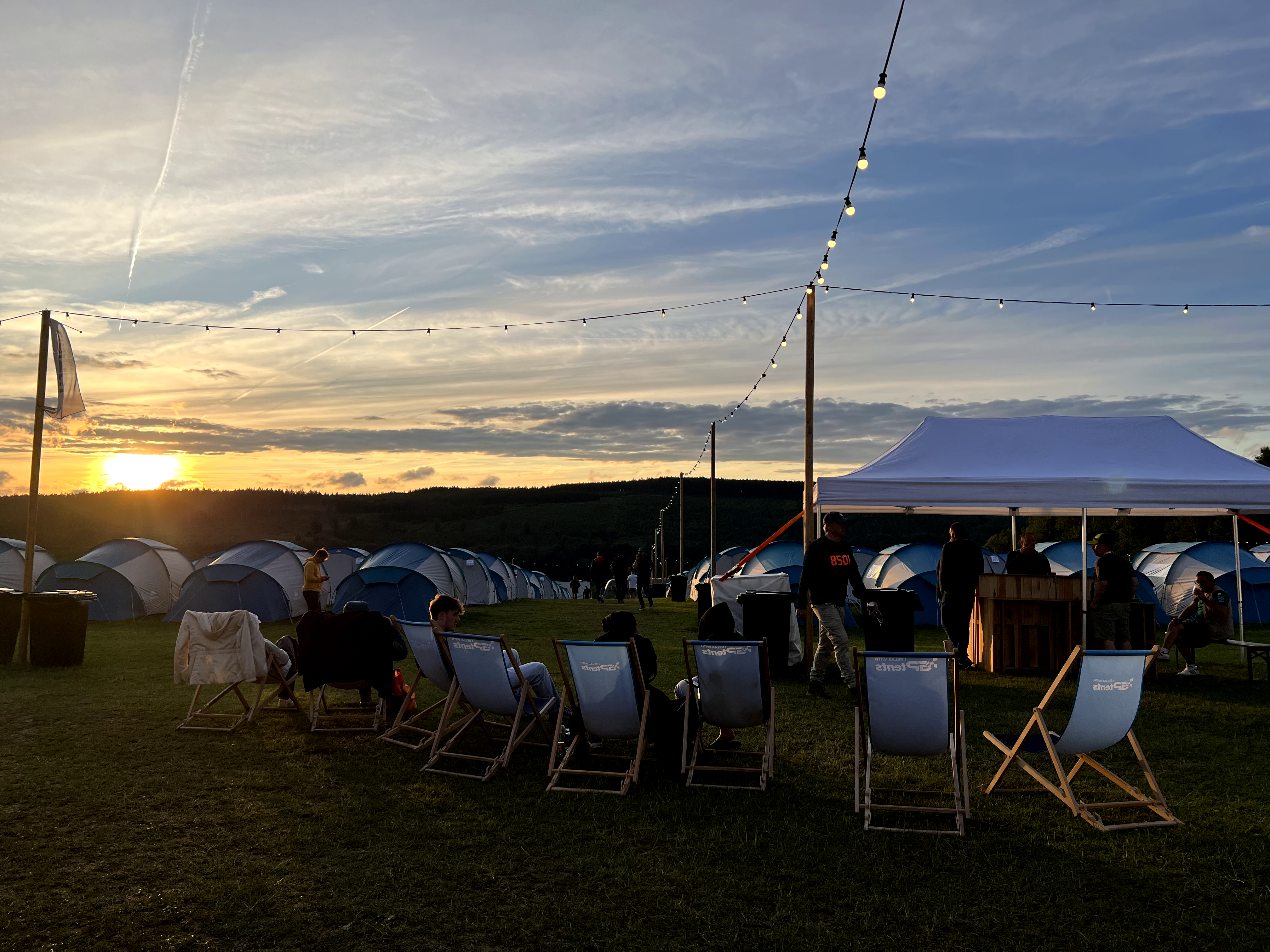 Ontdek meer over de meest comfortabele manier om met uw caravan, camper, campertent en kampeeruitrusting te genieten van het Belgische F1 Grand Prix-raceweekend op het circuit van Spa-Francorchamps!